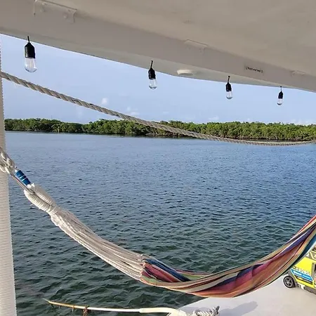 Beautiful Houseboat In Key West Hotel Exterior photo