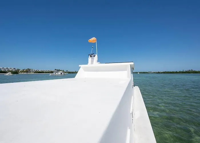 Beautiful Houseboat In Key West